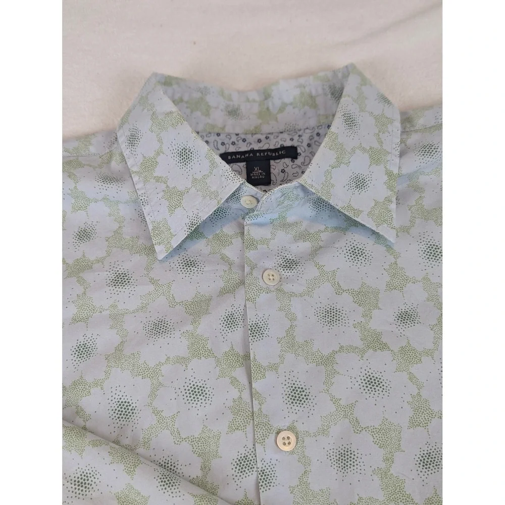 Banana Republic Mens XL Long Sleeve Button Down Shirt Floral Print Lt Blue Green